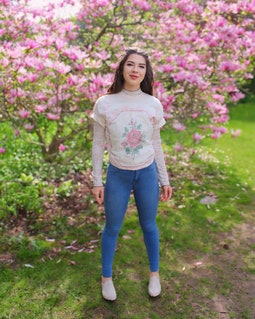 トップス Embroidery Patchwork Shirts Embroidered Floral Patchwork T-shirt: Upcycled Quilt Top, Bohemian