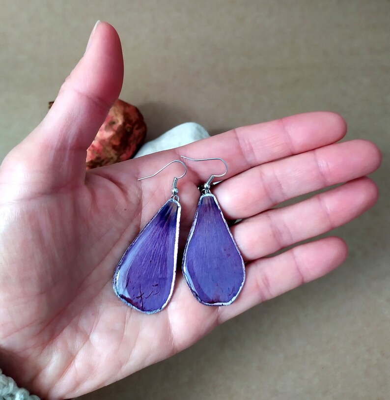 Dangly hibiscus earrings, Pressed flower earrings, Bohemian purple plant jewelry, Preserved flower gift, Real dry petals earrings for mother image 5