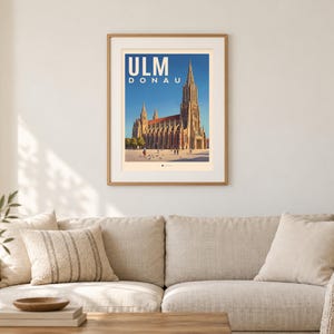 Ulm Poster · Malerisch · Donau · Retro Reiseplakat Münster, Schiefes Haus & Donau Bild 1