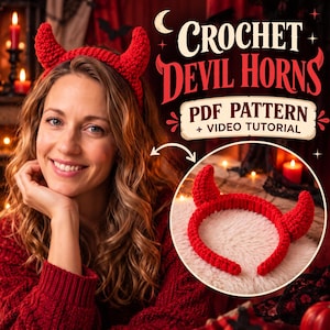 Może przedstawiać: Jaskrawoczerwona szydełkowa opaska na głowę z dwoma spiczastymi rogami diabła. Tekst na obrazku brzmi: CROCHET DEVIL HORNS PDF PATTERN + VIDEO TUTORIAL. Opaska wykonana jest z włóczki o teksturowanym splocie.