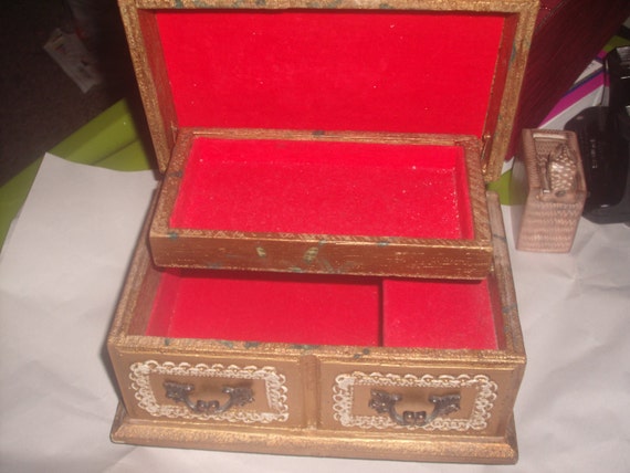 Vintage Jewelry/Music box