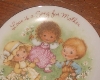 AVON Love is a song for MOTHER Collectible PLATE