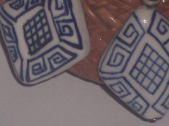 Vintage Blue and white porcelain Earrings - image 3