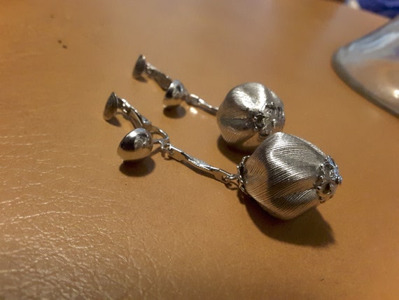 Vintage Silver tone clip drop earrings - image 3