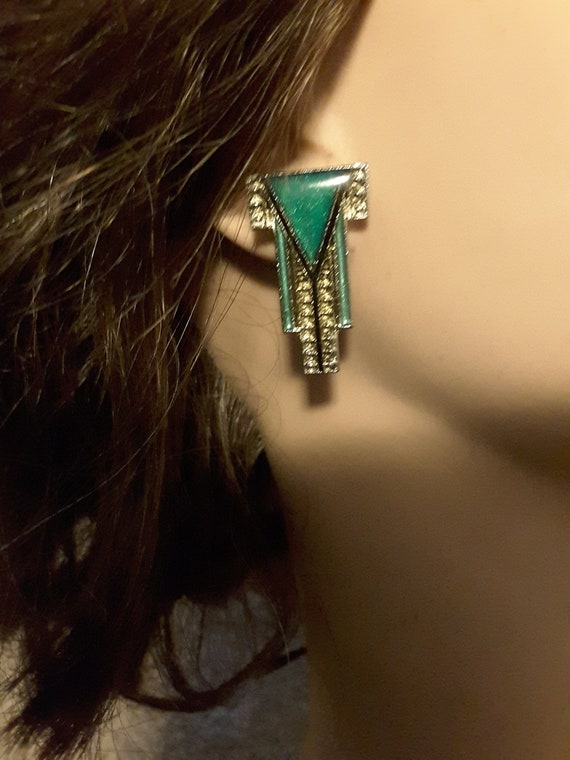 Vintage emerald green art deco enamel earrings Gem