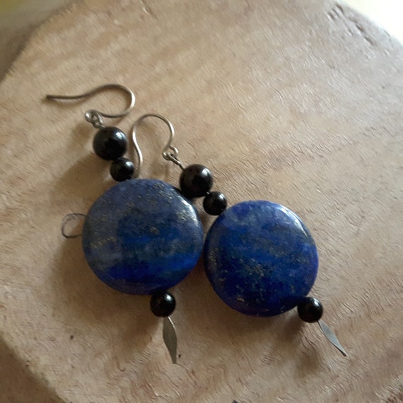 Blue lapis lazuli and jade drop earrings - image 1