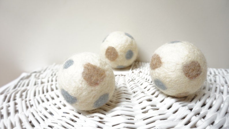 Wool dryer balls, large, set of 3, natural non dyed, felted, polka dots white beige grey brown laundry cat dog pet baby children image 7