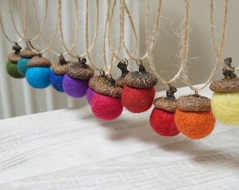 10 felted acorns ornament with natural caps, Christmas tree hanging bauble wool balls home decoration red purple turquoise
