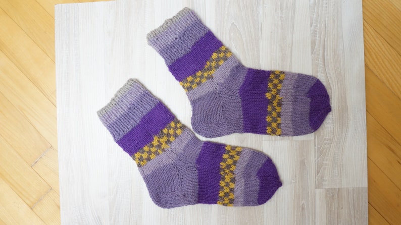 Purple gray yellow Socks Stockings hand knitted Leg warmer Christmas size 7 8 9 handmade unisex boy girl Wool woman scandinavian geometric image 5