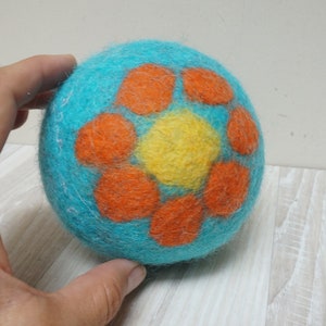 Big felt turquoise wool rattle ball, flower glitter extra large felted polka dots blue orange baby cat dog pet toddler toy game big children zdjęcie 7