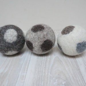 Wool dryer balls, large, set of 3, natural non dyed, felted, polka dots white beige grey brown laundry cat dog pet baby children image 10