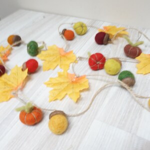 Fall Thanksgiving garland felt wool pumpkin acorn leaf orange red green yellow autumn Halloween leaves bunting home decor decoration felted image 3