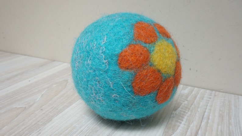 Big felt turquoise wool rattle ball, flower glitter extra large felted polka dots blue orange baby cat dog pet toddler toy game big children zdjęcie 8