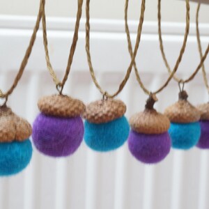 10 felted acorns ornament natural caps wool balls 0.75 1 in. size home Christmas tree hanging bauble decoration red purple turquoise Purple/turquoise