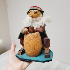 7 inch / 18 cm German sitting forester man incense smoker doll, Christmas wooden figurine made in Germany Erzgebirge burner räuchermännchen
