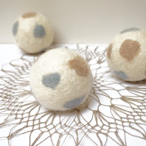 Wool dryer balls, large, set of 3, natural non dyed, felted, polka dots white beige grey brown laundry cat dog pet baby children image 6