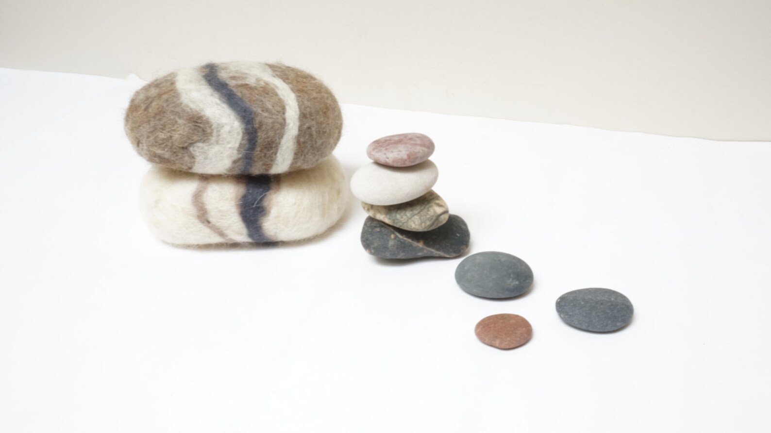 2 Felted Soaps Pebbles Stone Rock Shape Set. Soap Scrub and Etsy