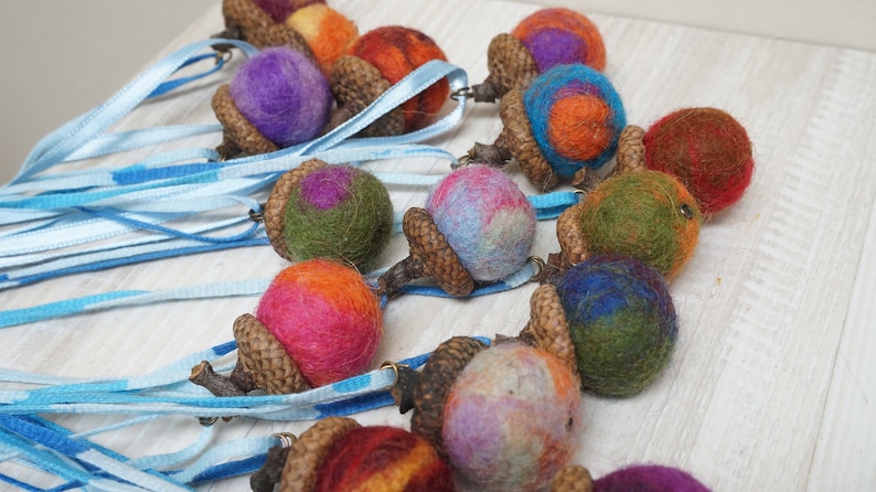 10 felted acorns ornament natural caps wool balls 0.75 1 in. size home Christmas tree hanging bauble decoration red purple turquoise Marbled mix