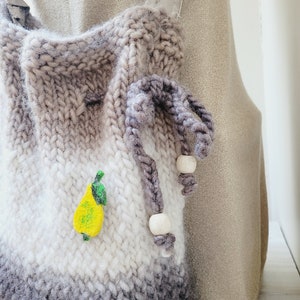 Ombre brown/beige needle knitted bucket bag, drawstring crochet handbag knit folk tote, shoulder wool knit striped handmade hobo style big 画像 6