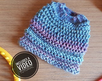 Modello per cappello con chignon spettinato/coda di cavallo lavorato a telaio + tutorial video