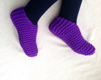 Loom Knit Toe-Up Slippers Pattern + Video Tutorial