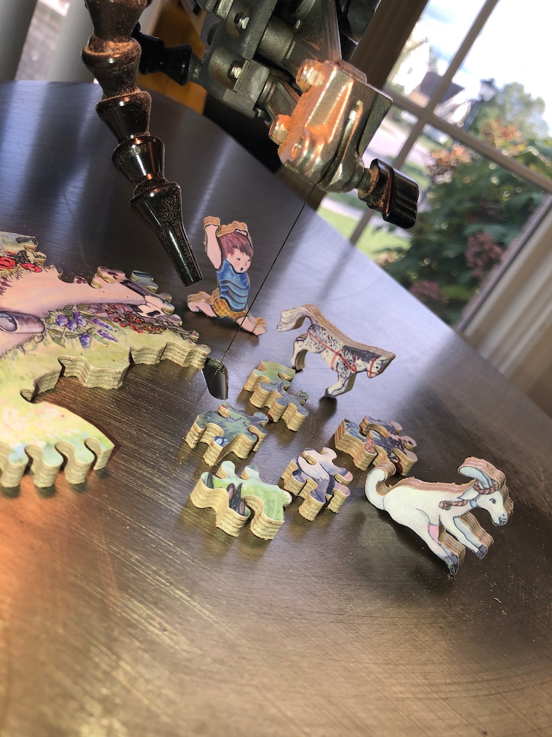 Country Living a 200 Piece BAMBOOZLE PUZZLE With 14 Figurals Etsy