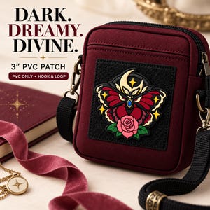 PVC-patch met hemelse mot, gotisch rozenembleem met halve maan en klittenbandsluiting, donkere romantische heksentasaccessoire, gepersonaliseerde patch van 7,6 cm.