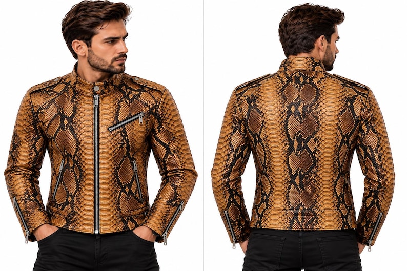 K&ouml;nnte beinhalten: Eine Jacke mit Schlangenledermuster in Beige und Schwarz, ausgestattet mit einem Stehkragen, einem zentralen silberfarbenen Rei&szlig;verschluss, zwei schr&auml;gen Brust- und Seitentaschen mit Rei&szlig;verschl&uuml;ssen sowie Rei&szlig;verschl&uuml;ssen an den &Auml;rmelb&uuml;ndchen.