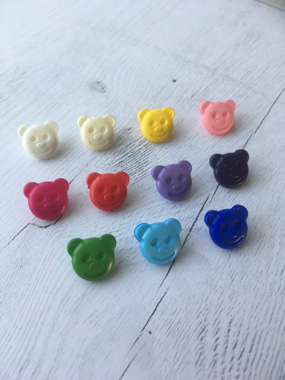 Novelty Bear head shank buttons 15mm baby full colour range children