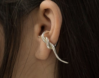 Thebe earcuff