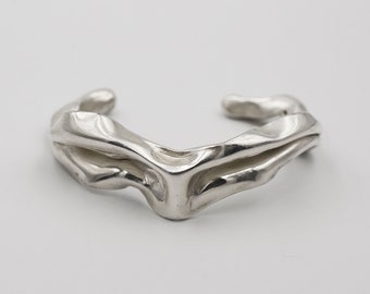 H21 cuff bracelet