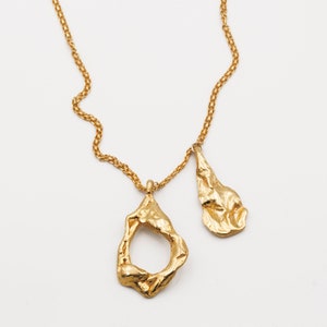 S40 necklace image 2