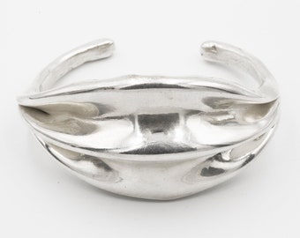 H67 cuff bracelet