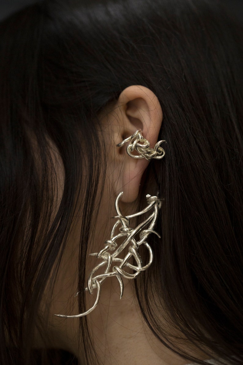 Adrasteia earcuff image 4