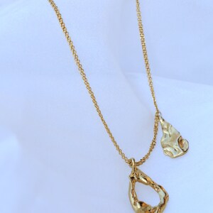 S40 necklace image 9