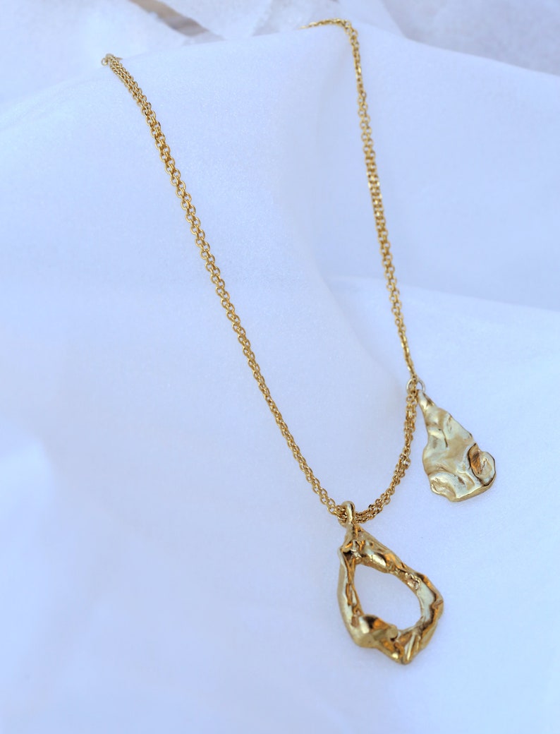 S40 necklace image 9