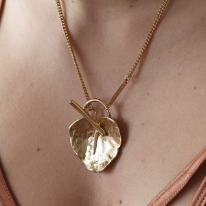 Anthurium lariat necklace image 4