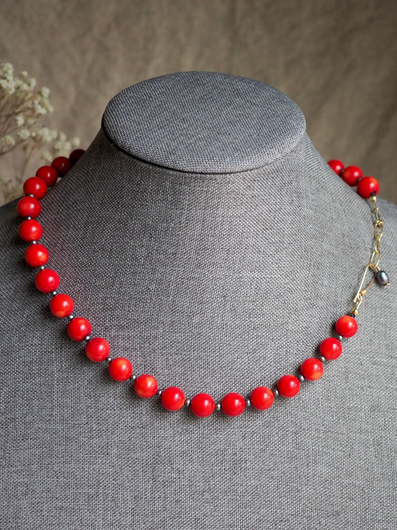 Large Red Coral Beaded Necklace, Coral and Pearl Statement Necklace, Big Coral Beads, 21 Layer Coral, Chunky Coral Necklace, Luxe Beads image 4