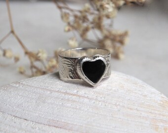 Black Heart Ring, Silver Heart Ring, Black Onyx Heart Ring, Ocean Ring, Love Ring, Wide Band Ring, Silver Wave Ring