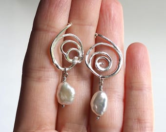 Sterling Silver Molten Spiral Earrings with White Keshi Pearls