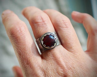 Rosarita Flower Petal Ring with Wide Silver Cigar Band - Size 8.5