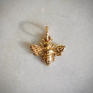 Realistic Solid 14k Gold Honey Bee Pendant, Gardeners Pendant, Bee Pendant, Bee Charm, 14k Gold Bee with Twisted Bail