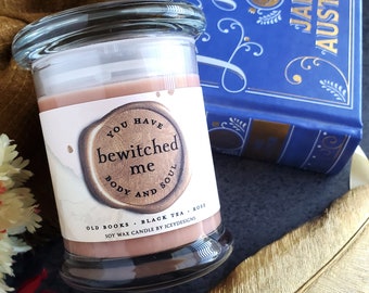 Corps et âme Tu m&#39;as ensorcelé // Orgueil et préjugés // Bougie de soja parfumée en pot Jane Austen de 8 oz
