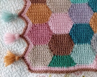 Patchwork Hexagon Blanket Easy crochet pattern granny chic boho tassel throw scrappy afghan