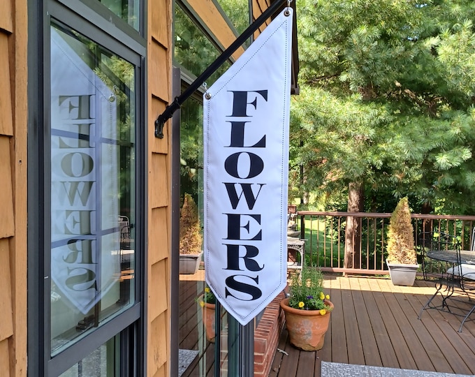 ELEGANT FLOWERS Flag * 2 sided * heavy canvas * pole & bracket included * White or Black canvas