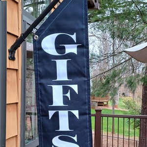 ELEGANT GIFTS Flag * 2 sided * heavy canvas * pole & bracket included