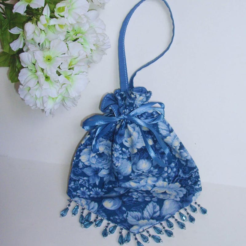 CROCHETED MINI FRINGE WRISTLET • custom colors