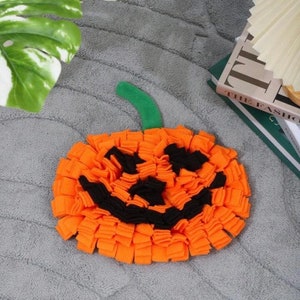 Halloween Kürbis Schnüffelmatte Hase Slow Feeder Kauen Nagen Leckerli Kleintier Meerschweinchen Langeweile Buster Spielzeug Bereicherung Futterhund