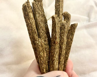 Palitos de heno con alto contenido de fibra para ayudar a orinar, palitos masticables para conejos, conejillos de indias, hámsteres, pequeños animales, juguetes para masticar para combatir el aburrimiento.