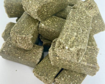 MINI HERB BRICKS | Compressed Rabbit Bunny Forage Enrichment Food Treats Small Animals Guinea Pigs Gnaw Toys Nutritional Chew